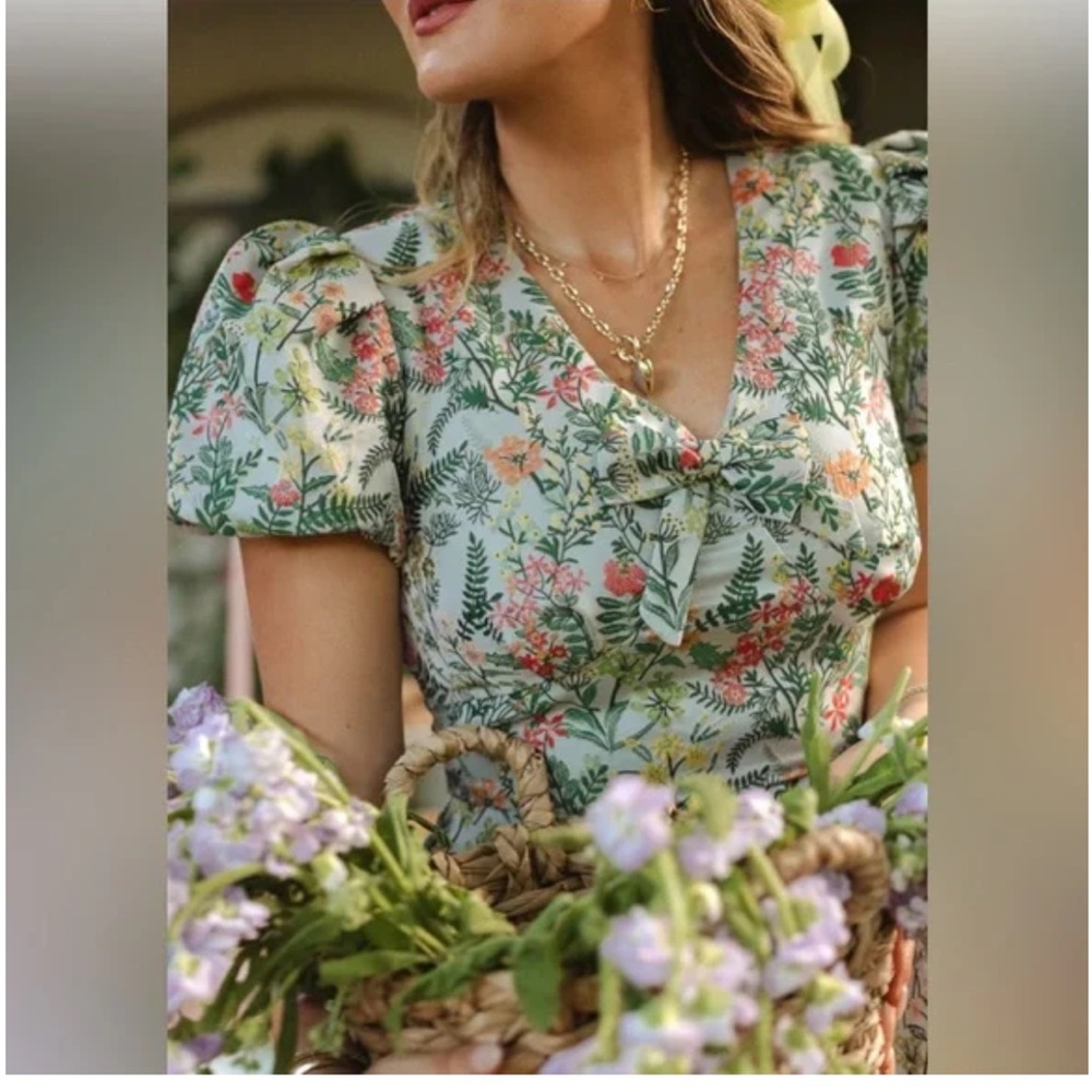 Ivy City Co Avalon Floral Dress - Picture 2 of 5